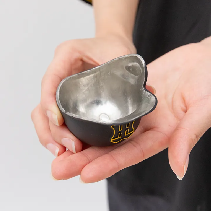 ヘルメットぐい呑み